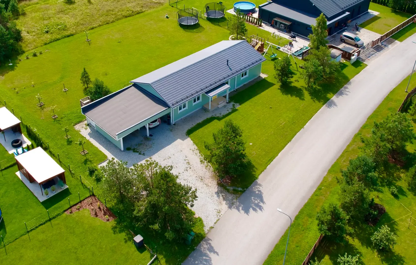 dji_fly_20250809_124742_308_1754735734160_photo-1